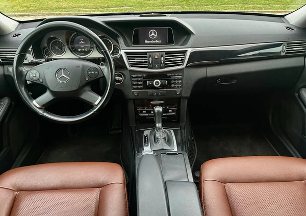 Mercedes-Benz Klasa E cena 33900 przebieg: 291365, rok produkcji 2010 z Rzeszów małe 466